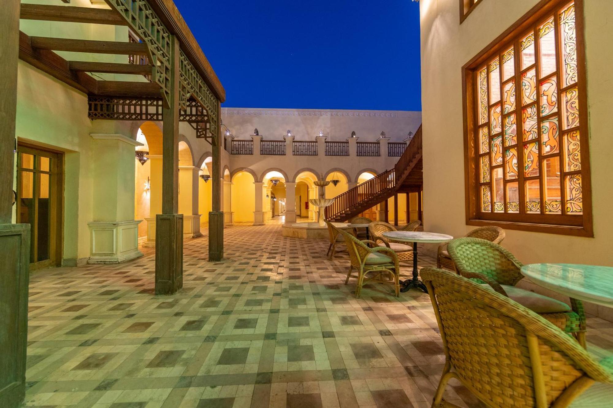 The Grand Hotel Sharm El Sheikh 外观 照片 The hotel's courtyard